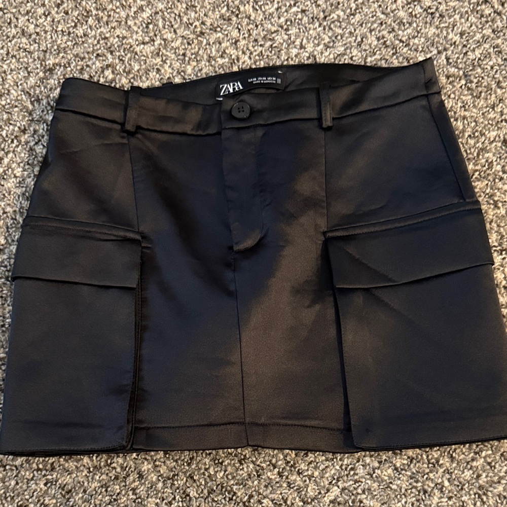 Zara Black Cargo Skirt